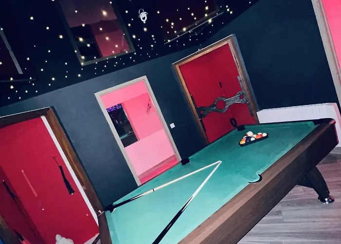 Romantique L'escapade Jacuzzi 아파트